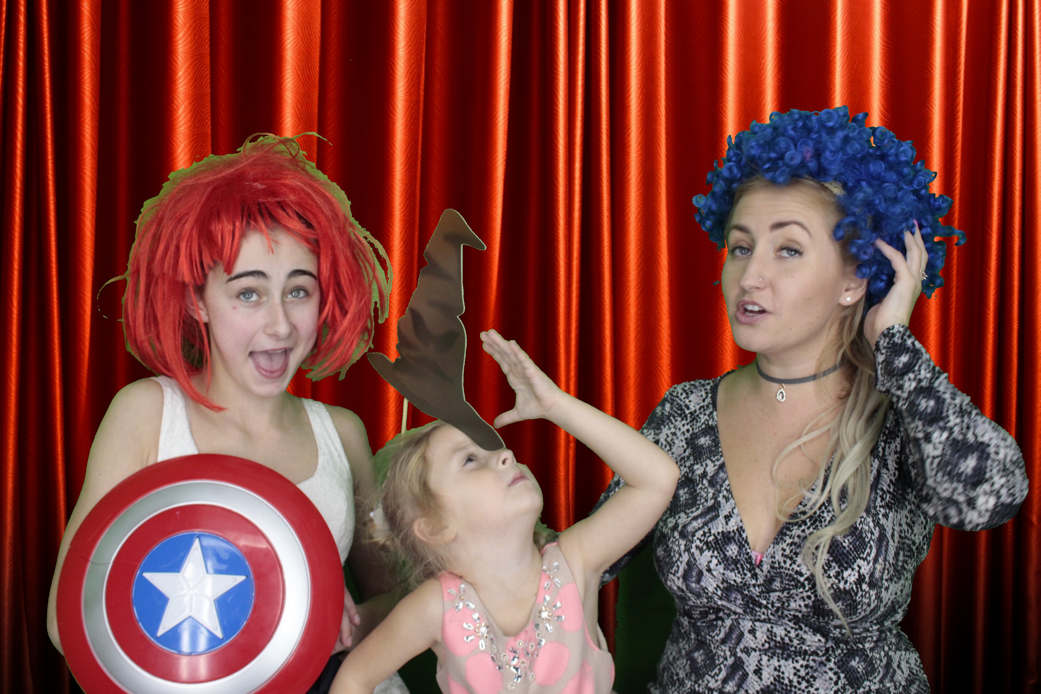 Mr & Mrs Rowe's Wedding | View more photos from the event at gallery.myphotoboothexperience.co.uk/u/MyPhotoBoothExperienceLtd/Mr-Mrs-Rowes-Wedding